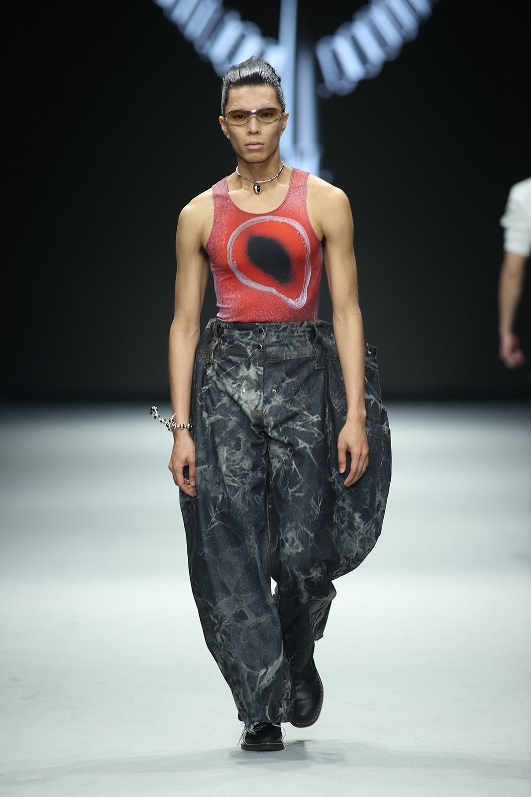 A W23 Zeit X Chow Des Homm E27.jpg