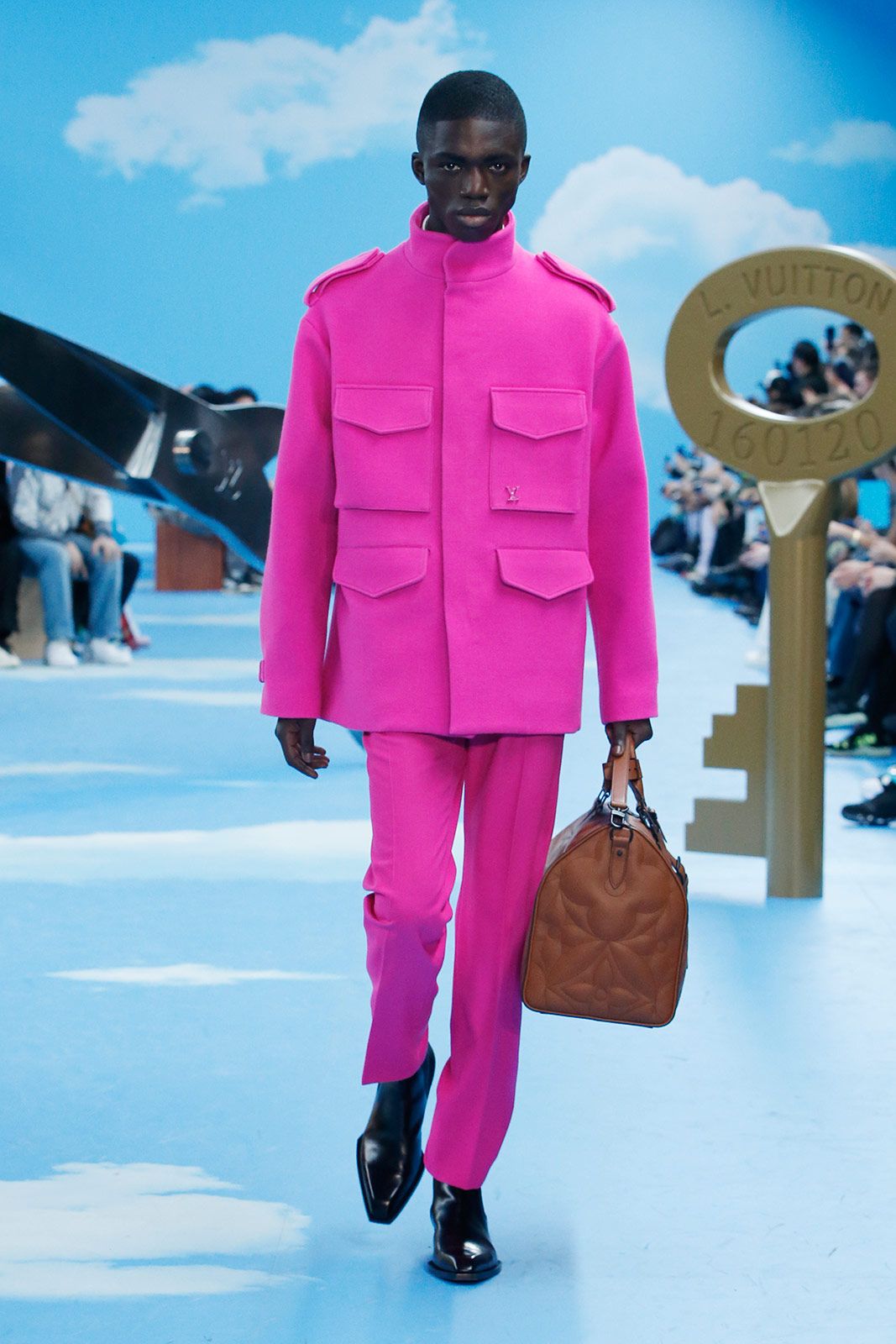 Louis Vuitton F W20 Metalmagazine 20.jpg
