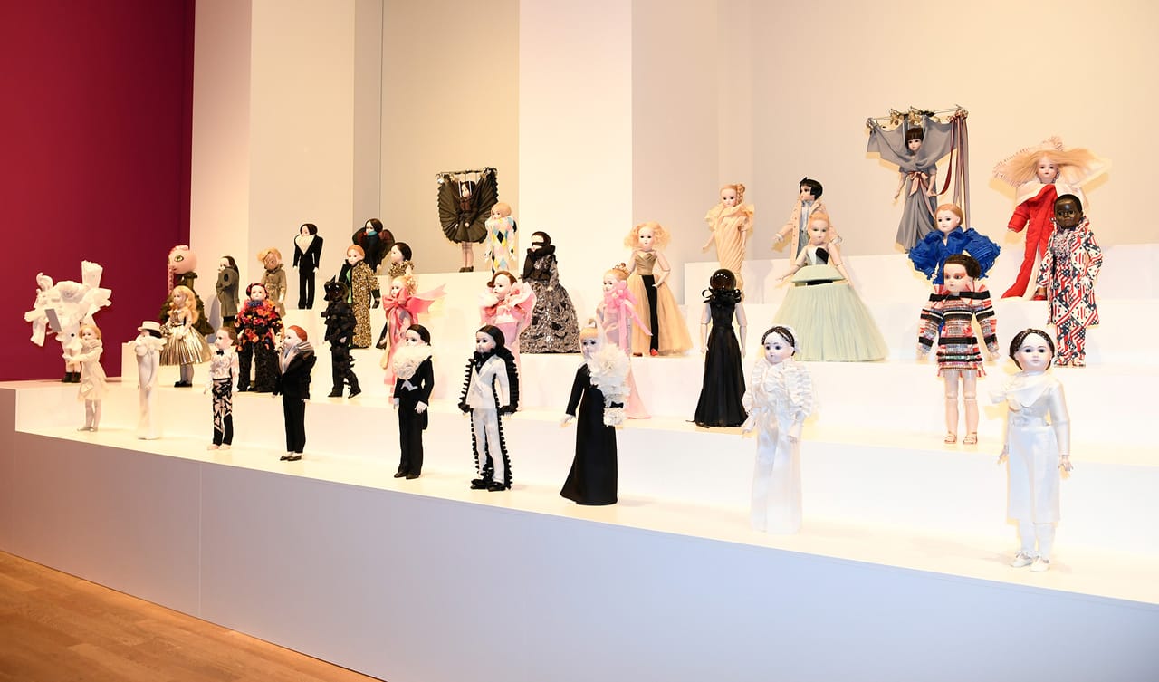 Viktor__Rolf-_Fashion_Statements_3.jpg