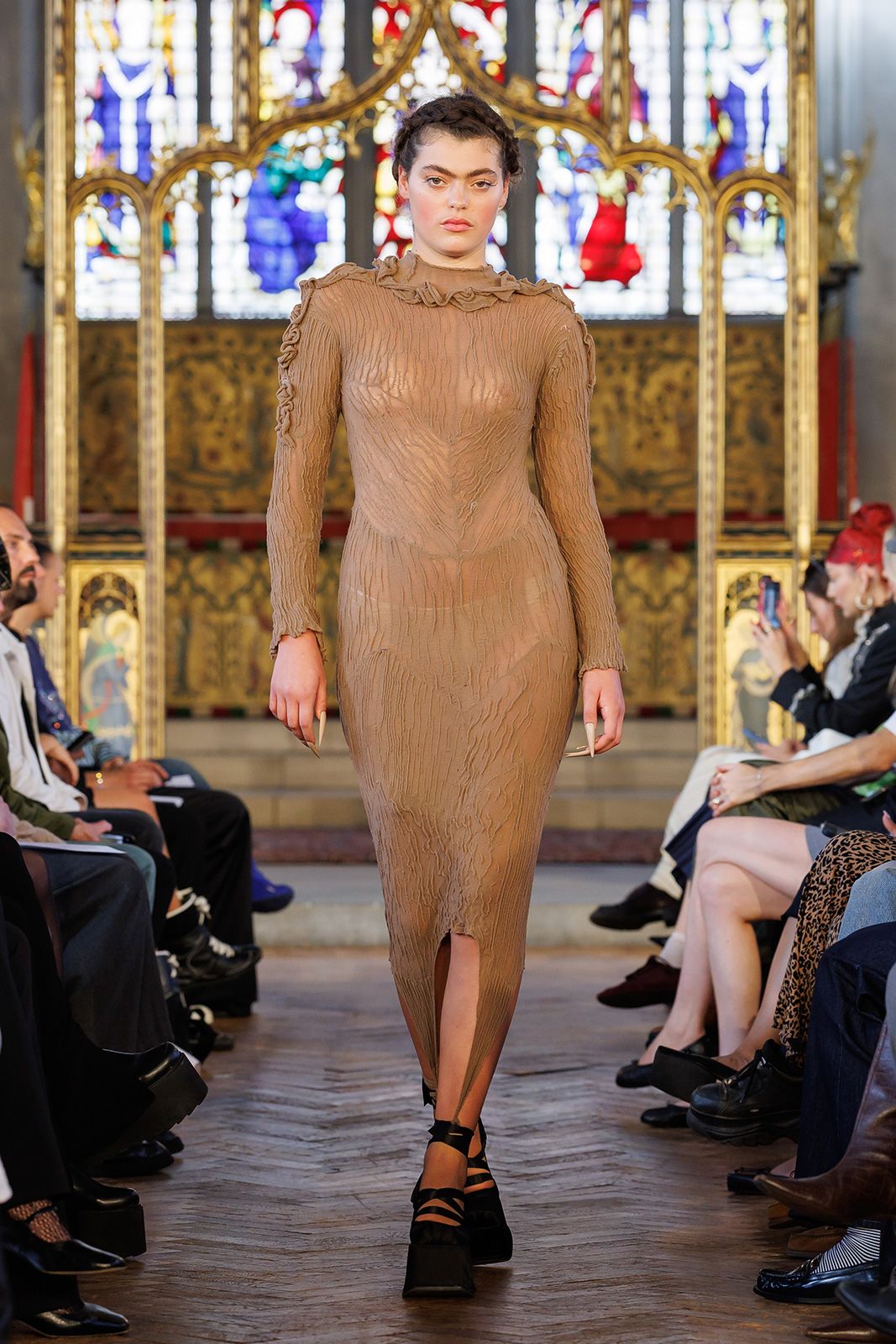 Dreaming-Eli_SS26_Runway_press_look07.jpg
