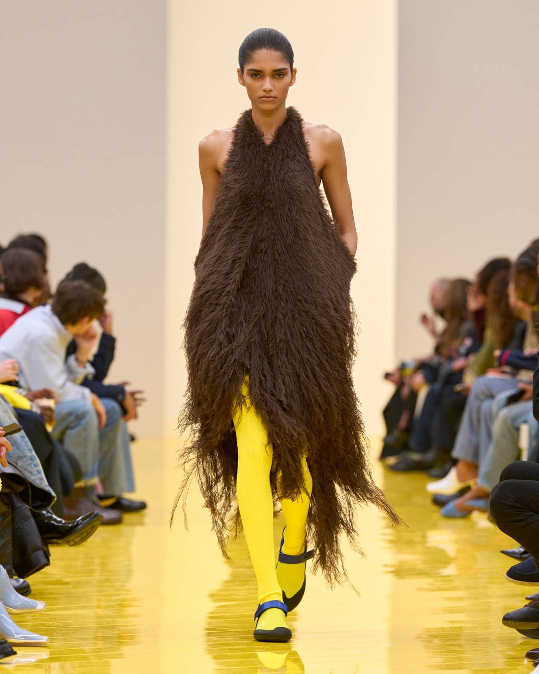 LOEWE_FAL-WINTER-26_35.jpg