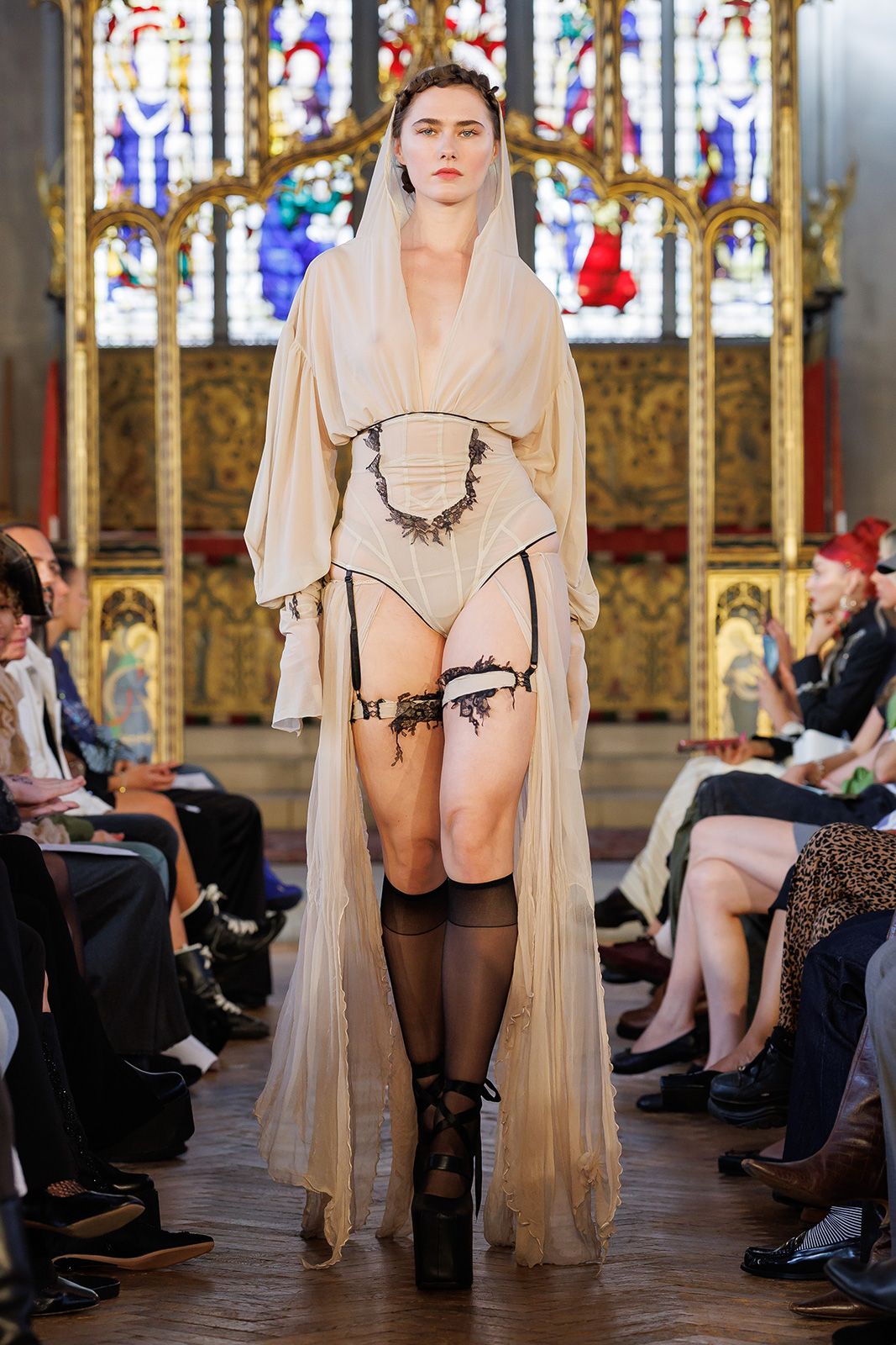 Dreaming-Eli_SS26_Runway_press_look13.jpg