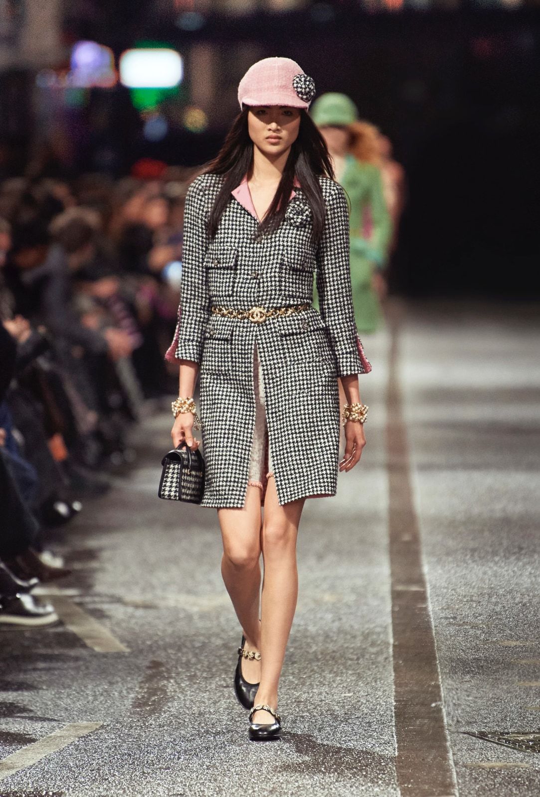Chanel Metiers D Art 2024 32.jpg