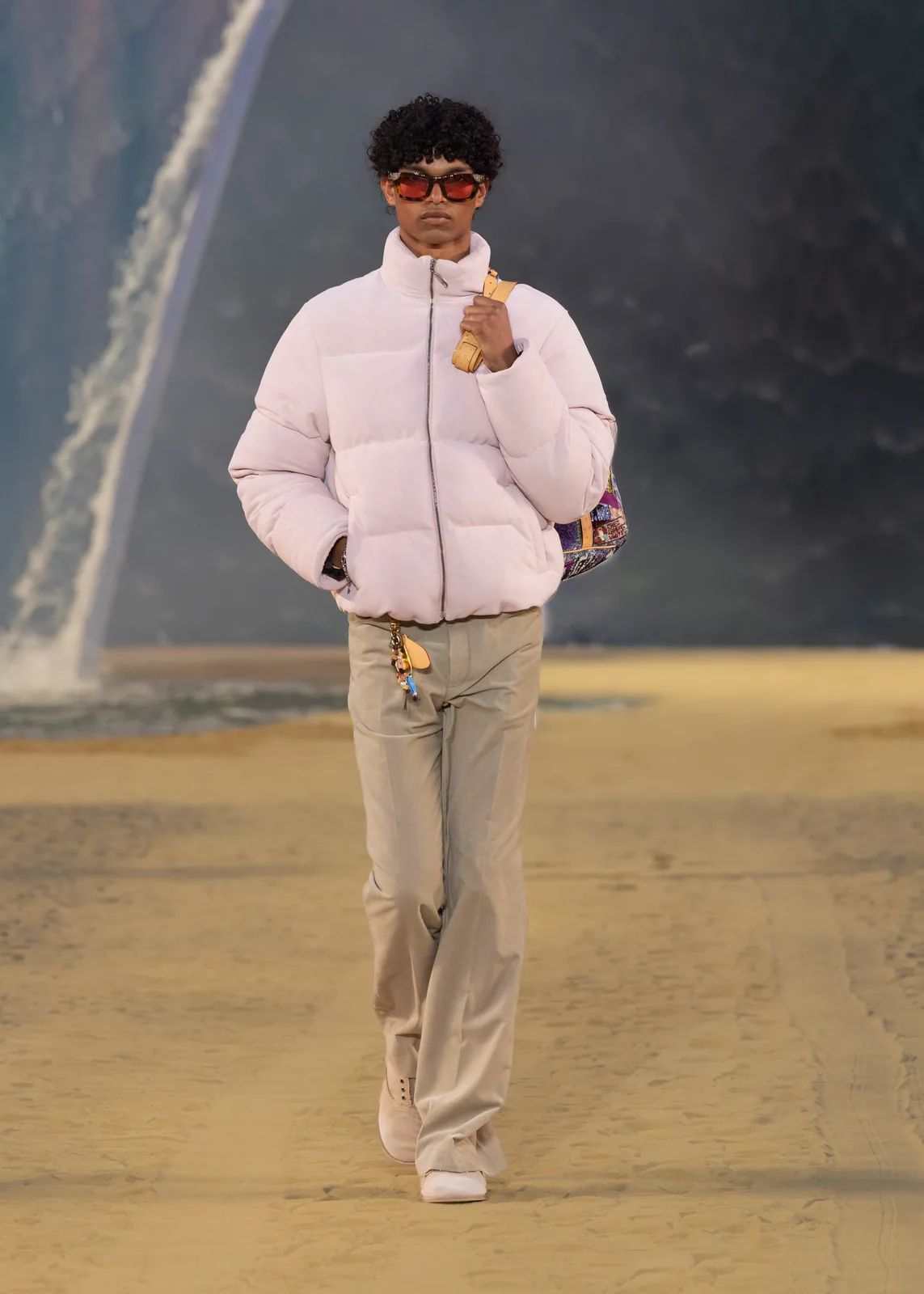 metal-louis-vuitton-men-ss27-27.webp