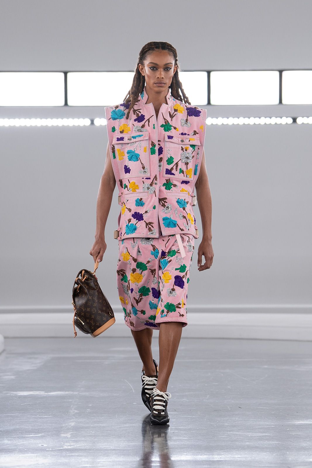 Louis_Vuitton_Women_s_Pre-Fall_2024_11.jpg