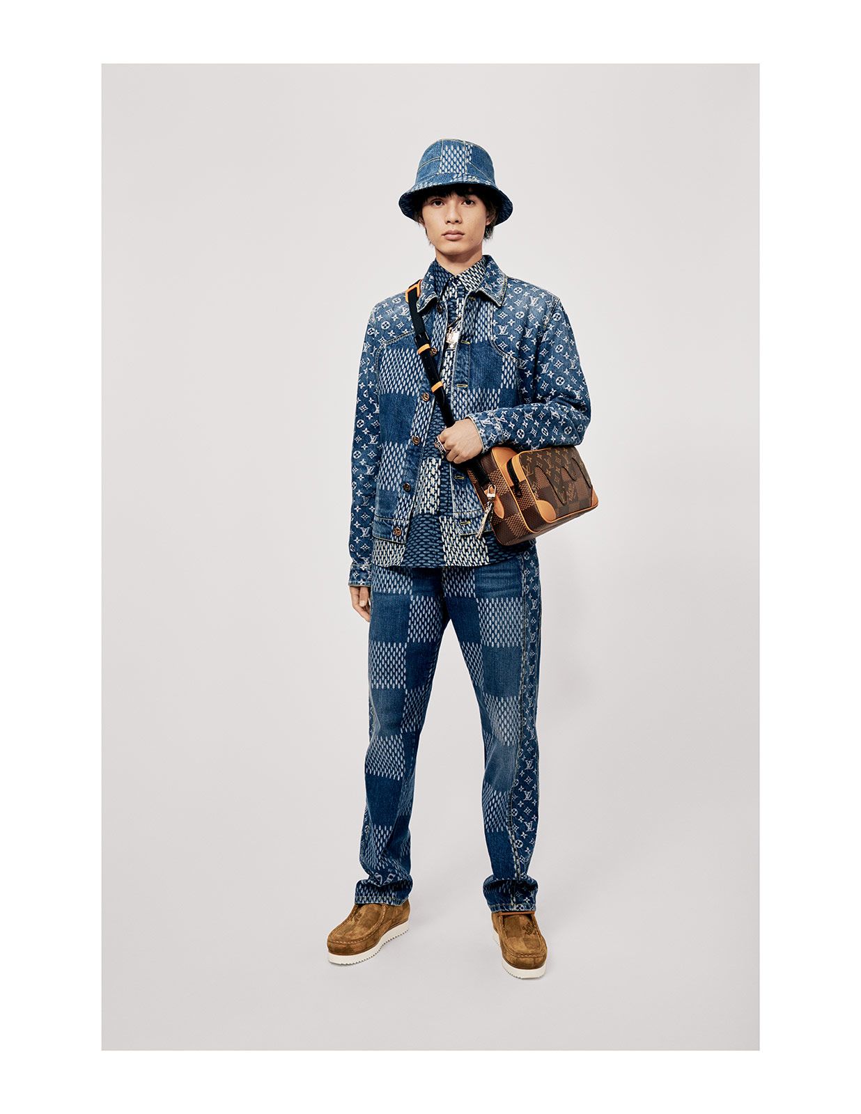 Louis Vuitton L V2 Metalmagazine 10.jpg