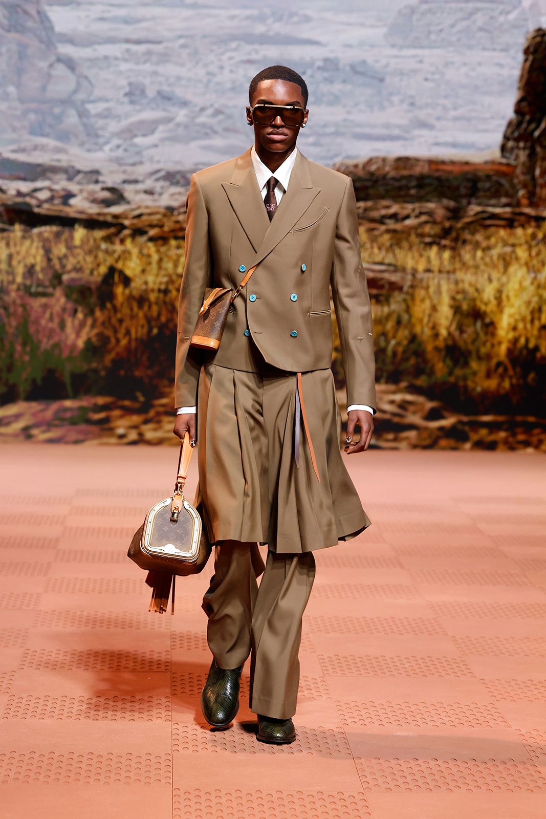 LOUIS_VUITTON_MENS_FALL_WINTER_2024_5.jpg