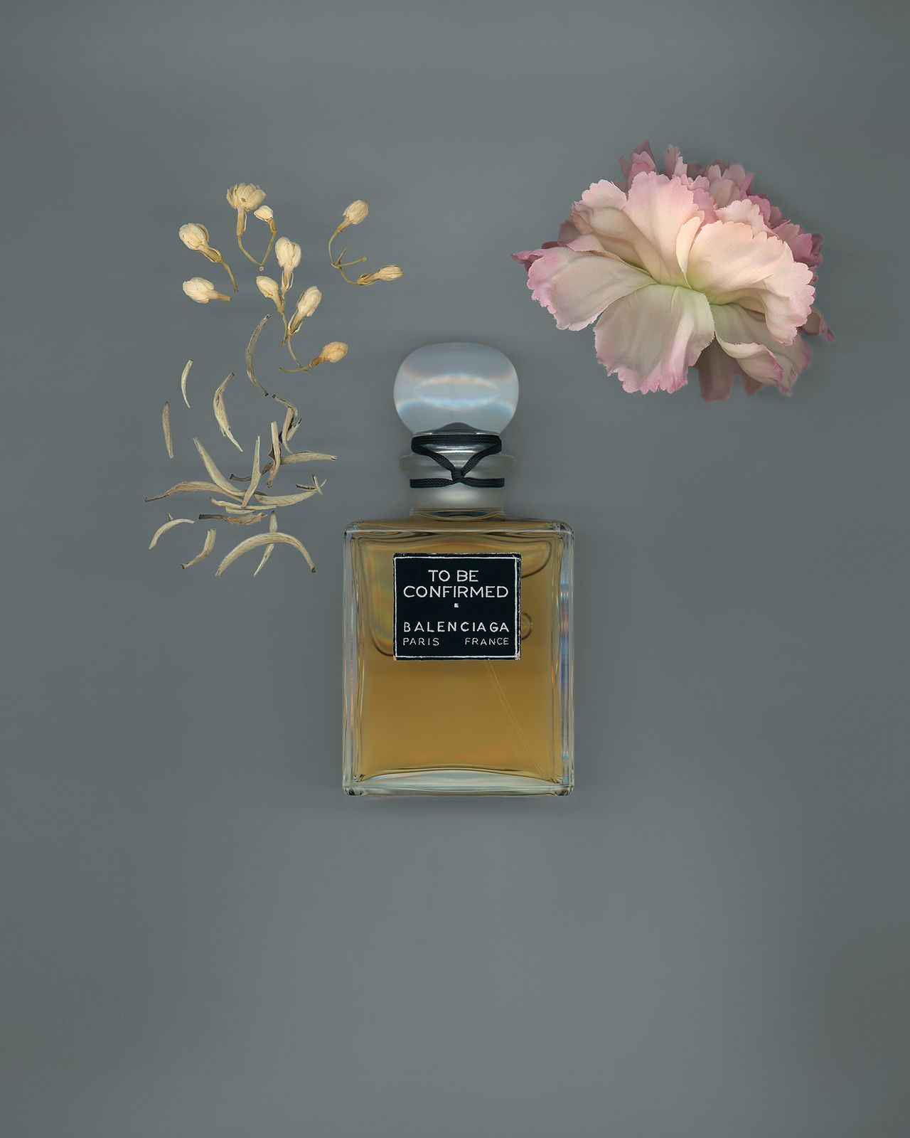 BALENCIAGA-FRAGRANCE-COLLECTION-TO-BE-CONFIRMED-MOOD.jpg