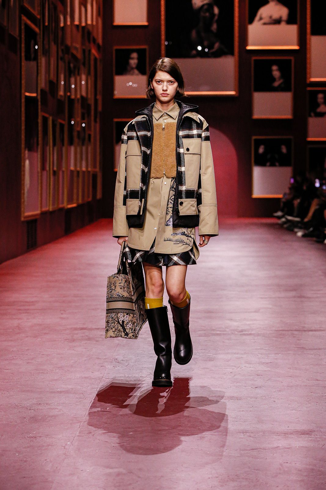 Dior Aw 22 23 Metalmagazine 16.jpg