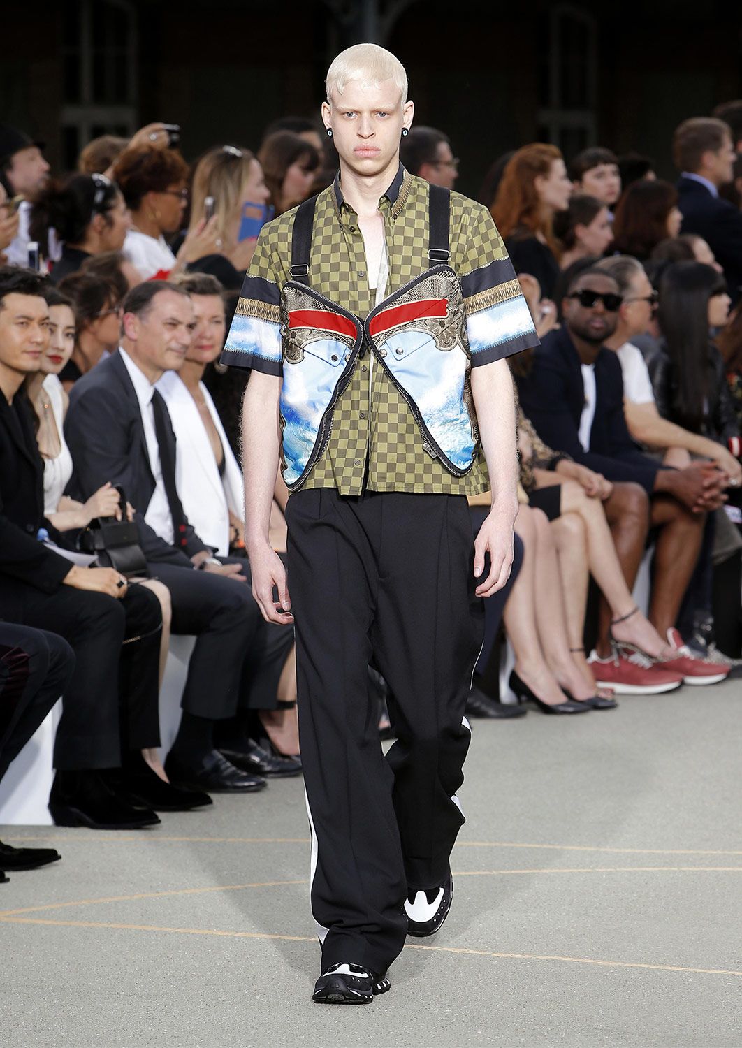 Givenchy S S17 Metalmagazine 8.jpg
