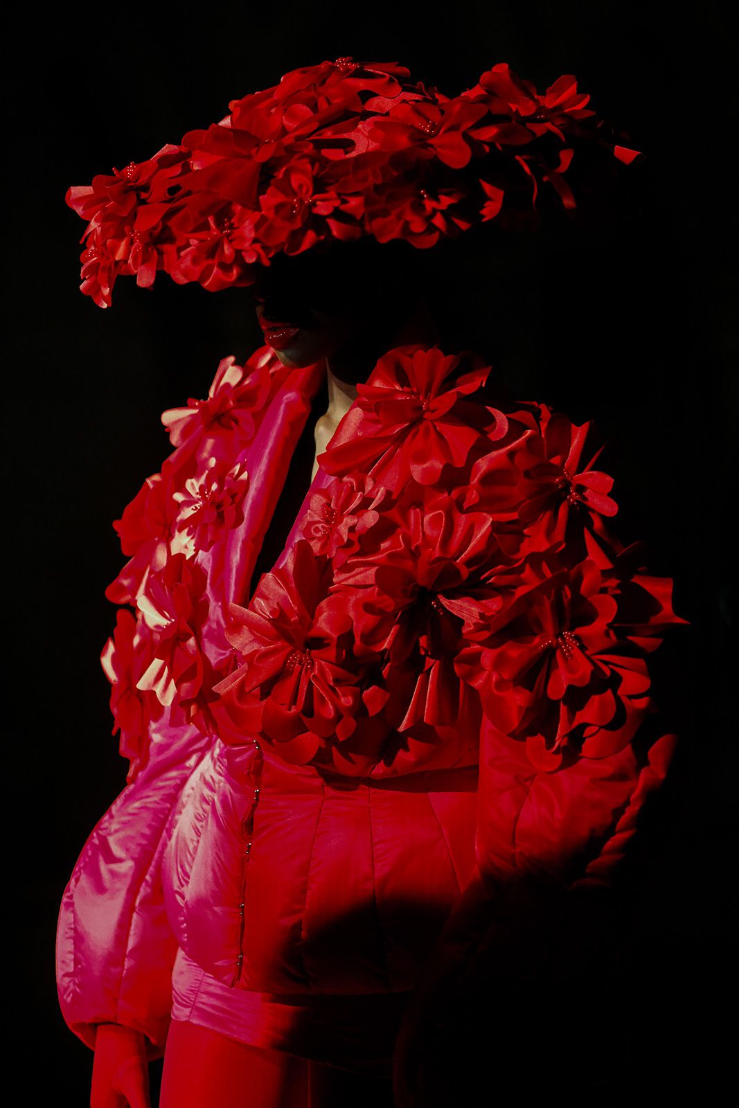 chen-peng-fw024-backstage-05.jpg
