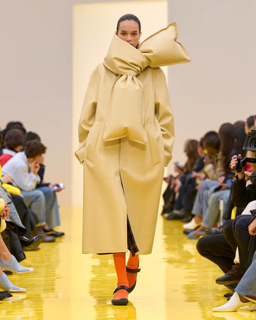 LOEWE_FAL-WINTER-26_32.jpg