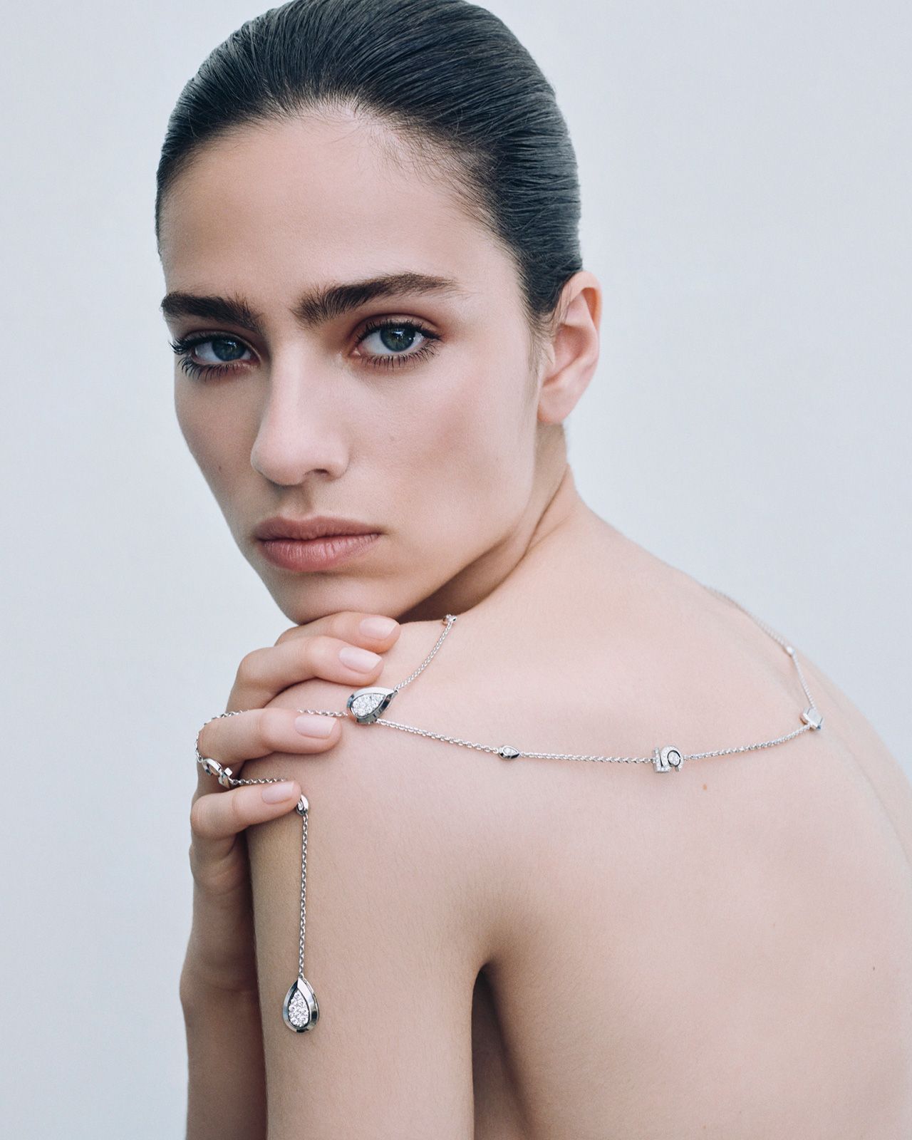 Chanel_-_Collection_N5_6.jpg