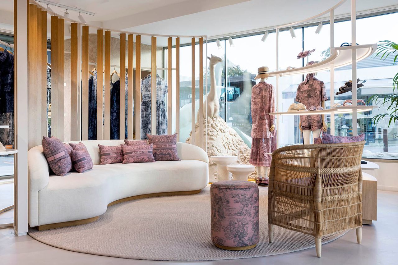 Dior POP Ups 6.jpg