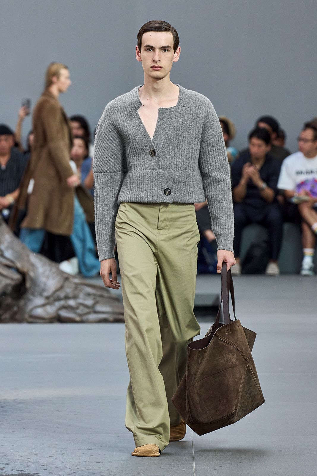 Loewe S S 2024 21.jpg