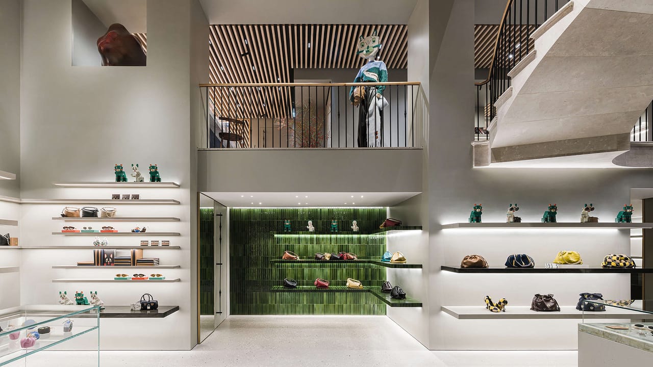 Loewe-Montaigne_3.jpg