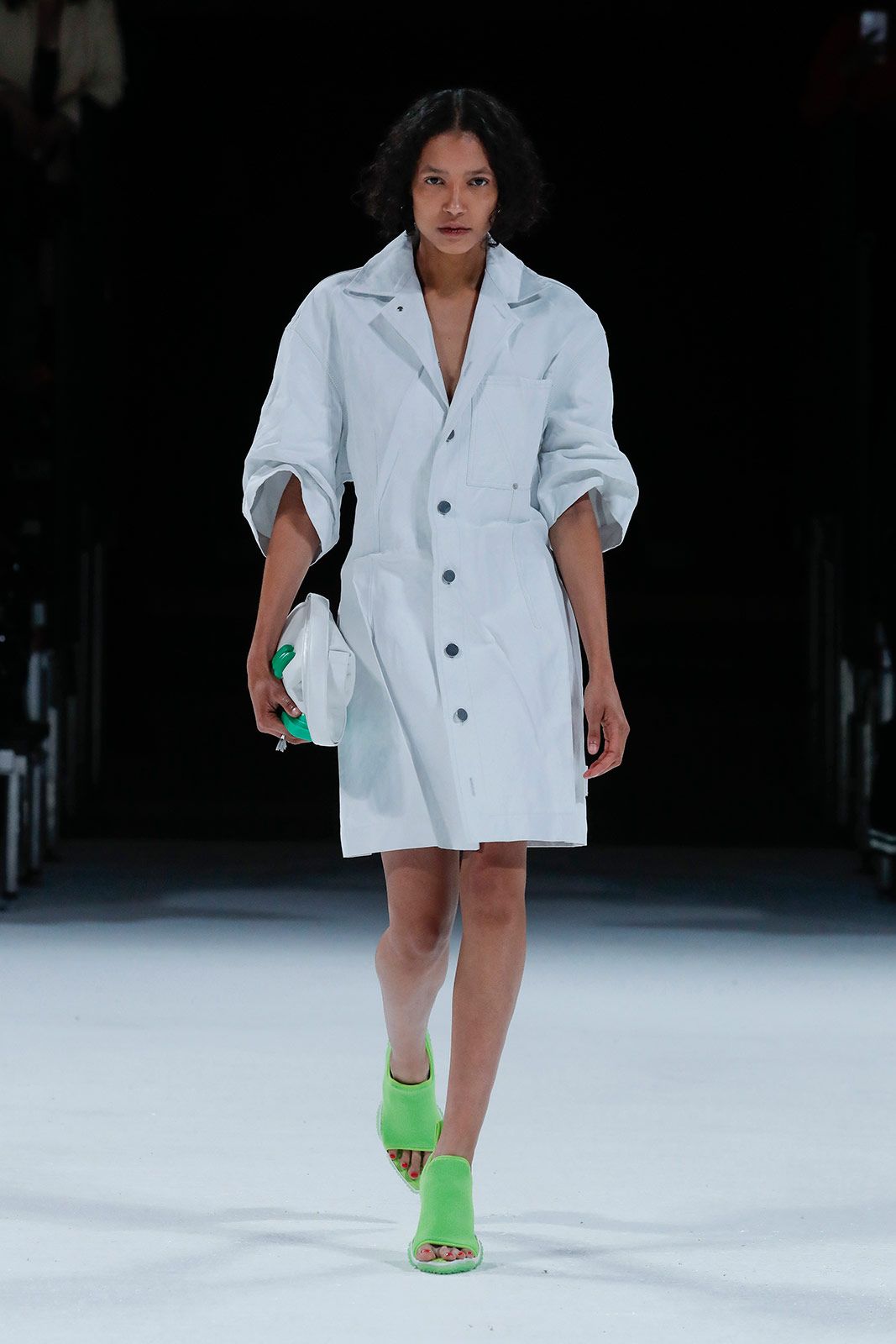 Bottega Veneta Salon 03   Look 01.jpg