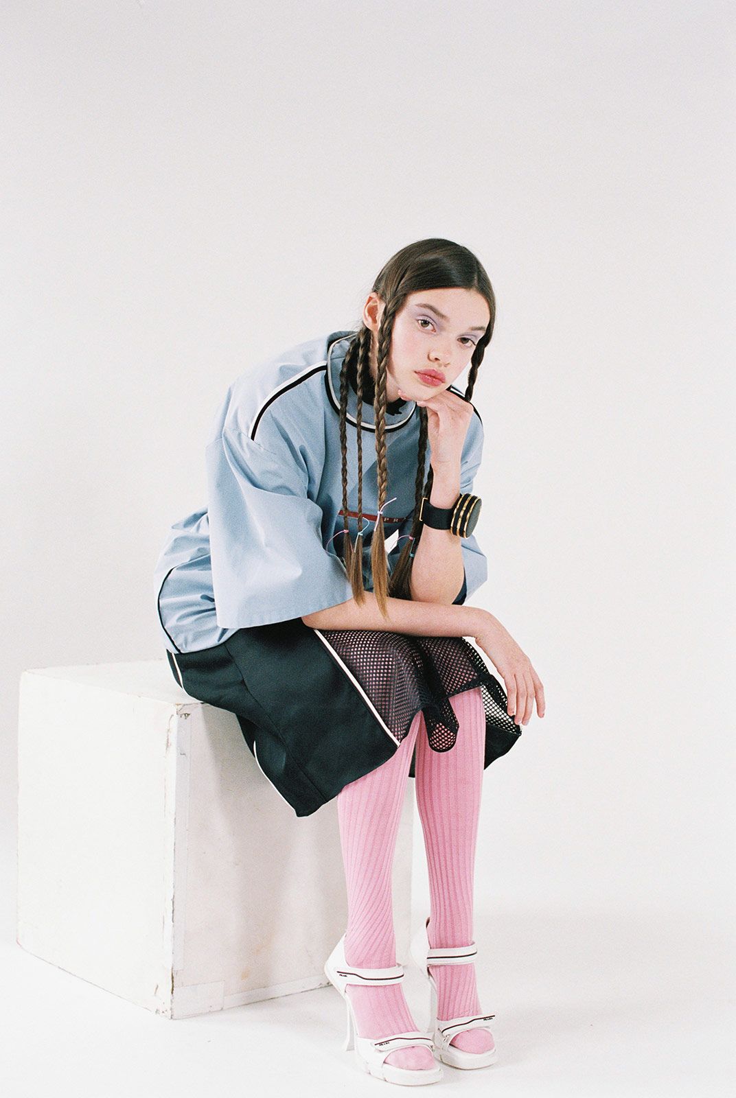 Xanthe Hutchinson Metalmagazine12.jpg