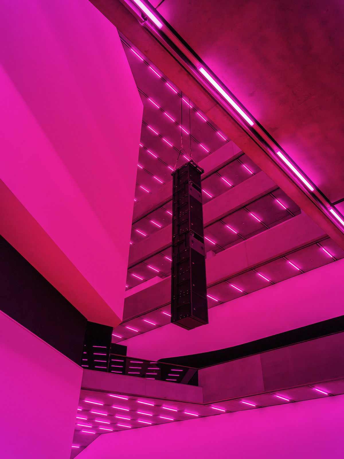 Schaulager_Steve_McQueen_Bass-installview_1.jpg