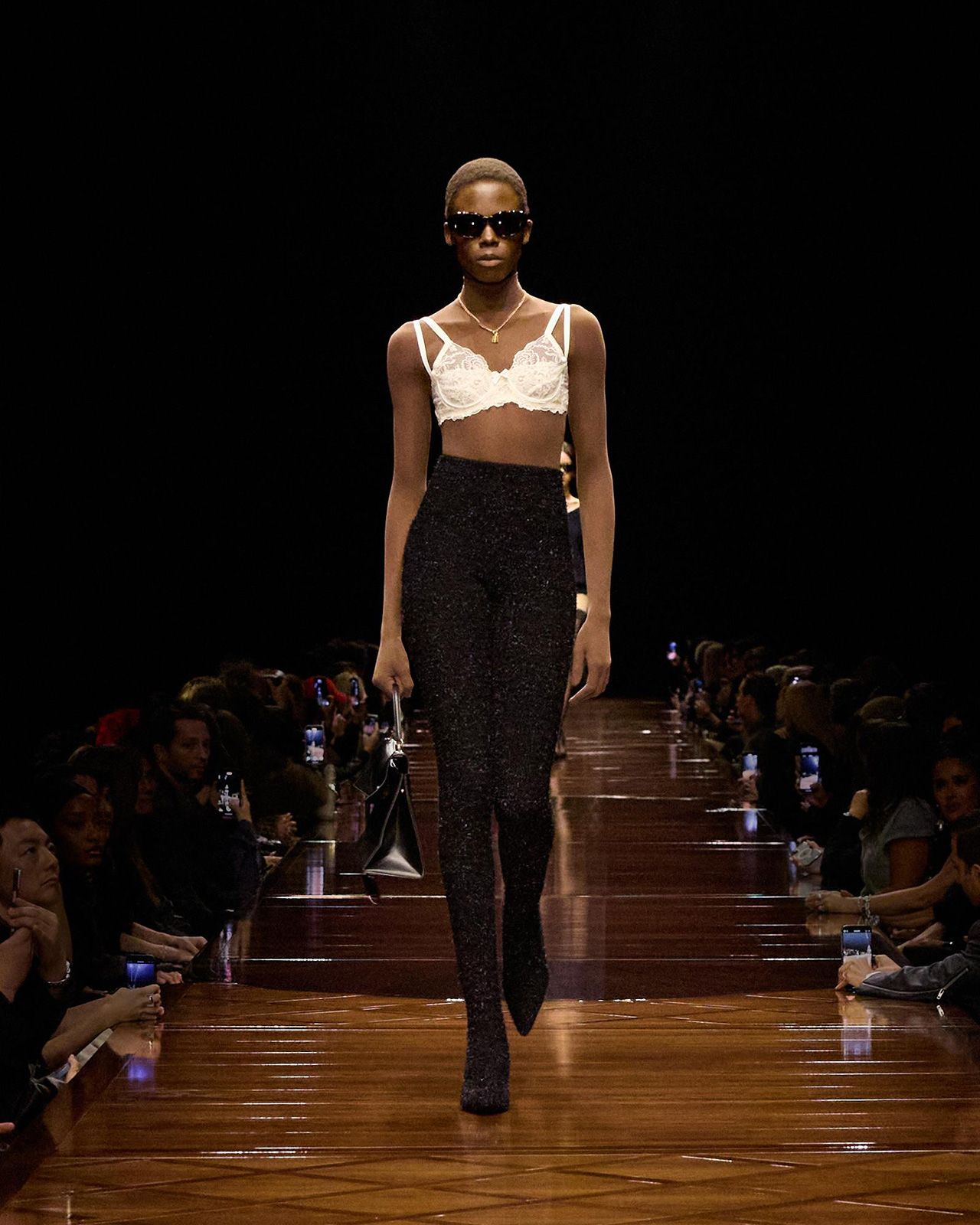 BALENCIAGA-SUMMER-25-LOOK-5_AGEL.jpg