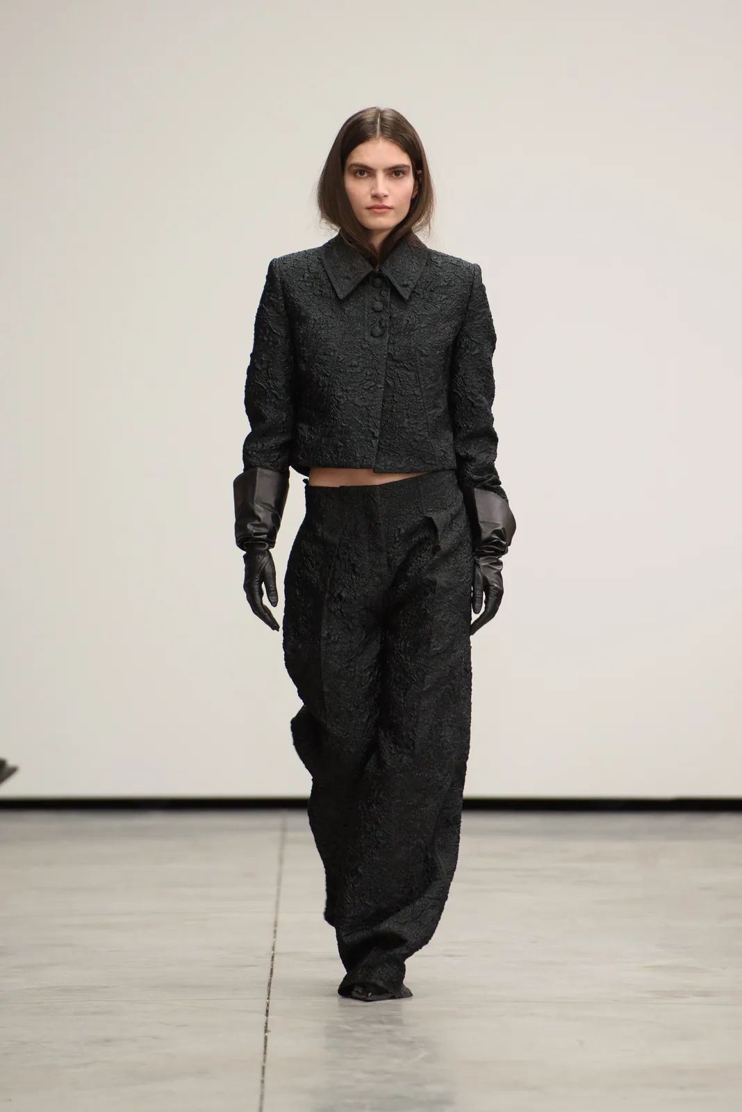 metal-mercedes-benz-fashion-week-tbilisi-04-ingorokva-03.webp