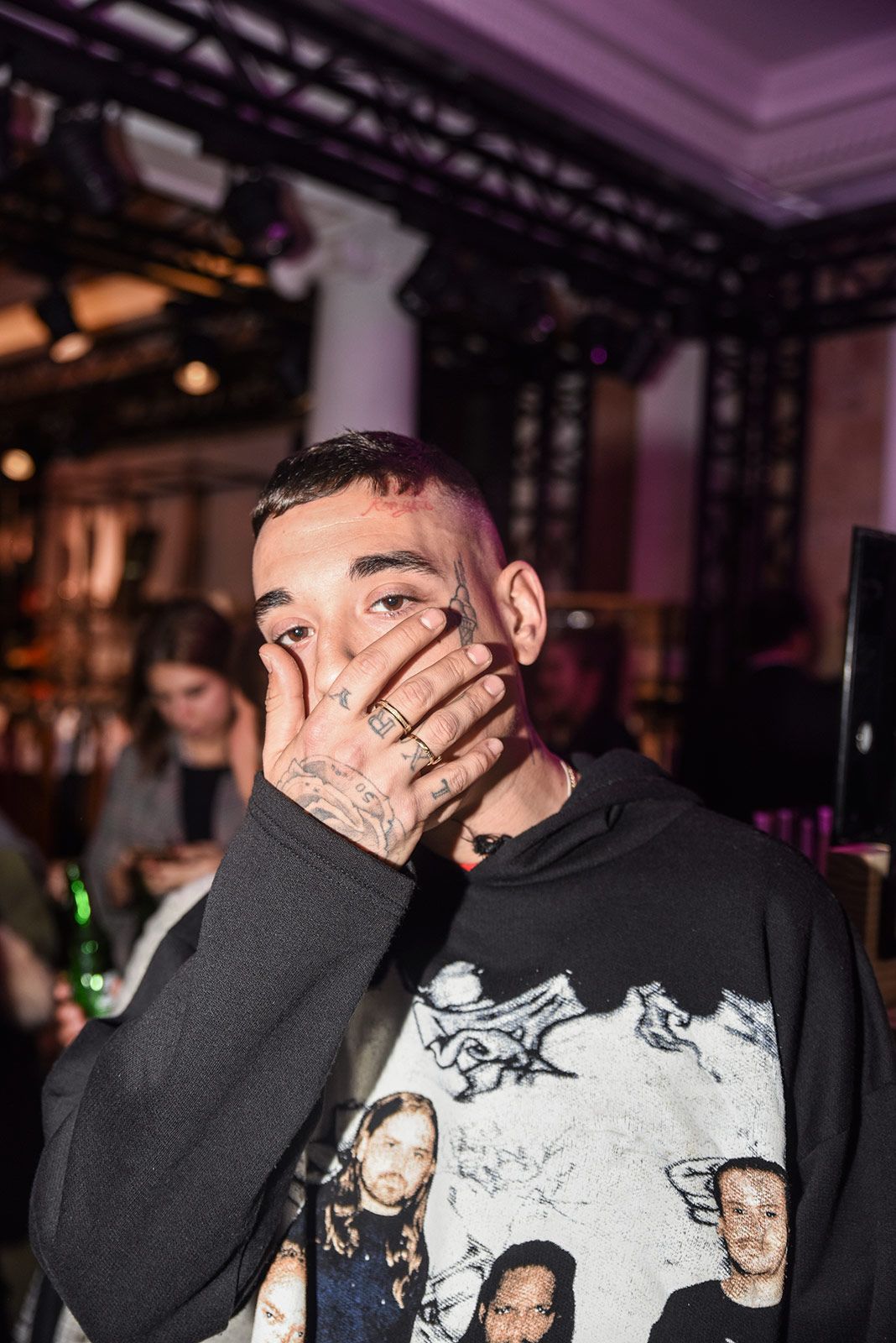 Bershka Portal Del Angel Fiesta Kaydy Cain.jpg