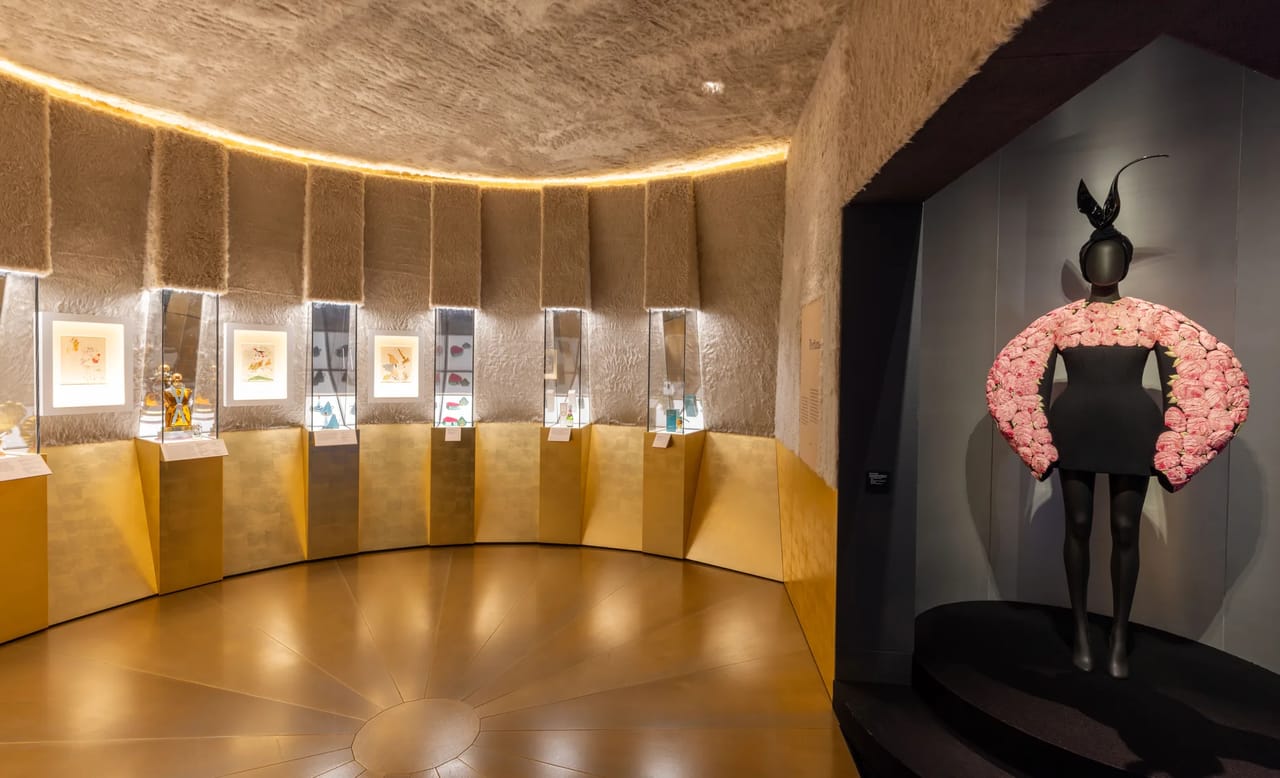 metal-schiaparelli-10.webp