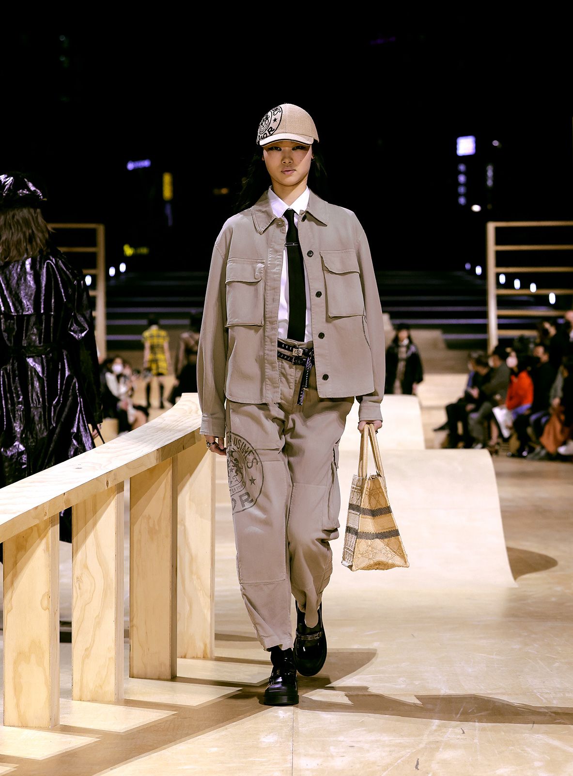 Dior Fall 2022 Show Metalmagazine 10.jpg