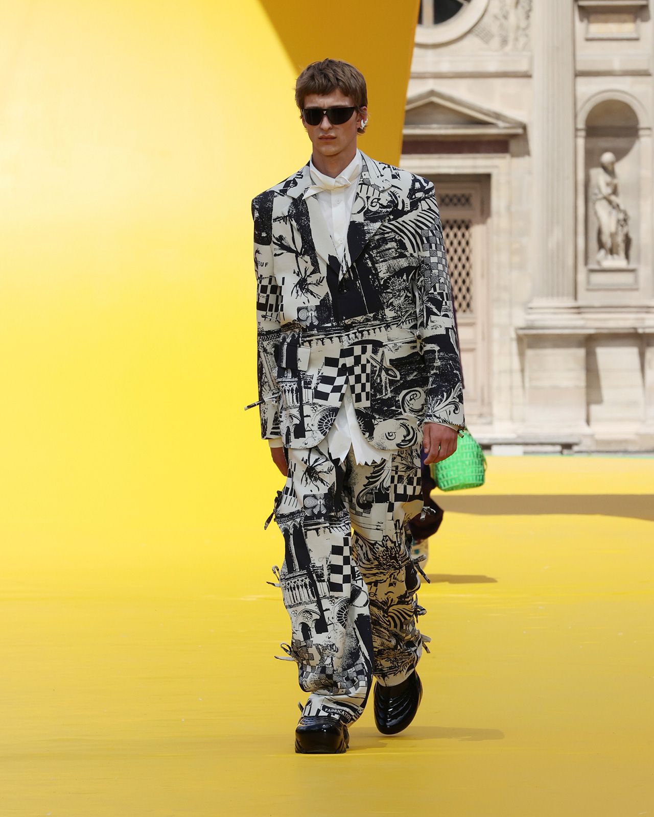 Louis Vuitton Men S S 2023 Metalmagazine 16.jpg