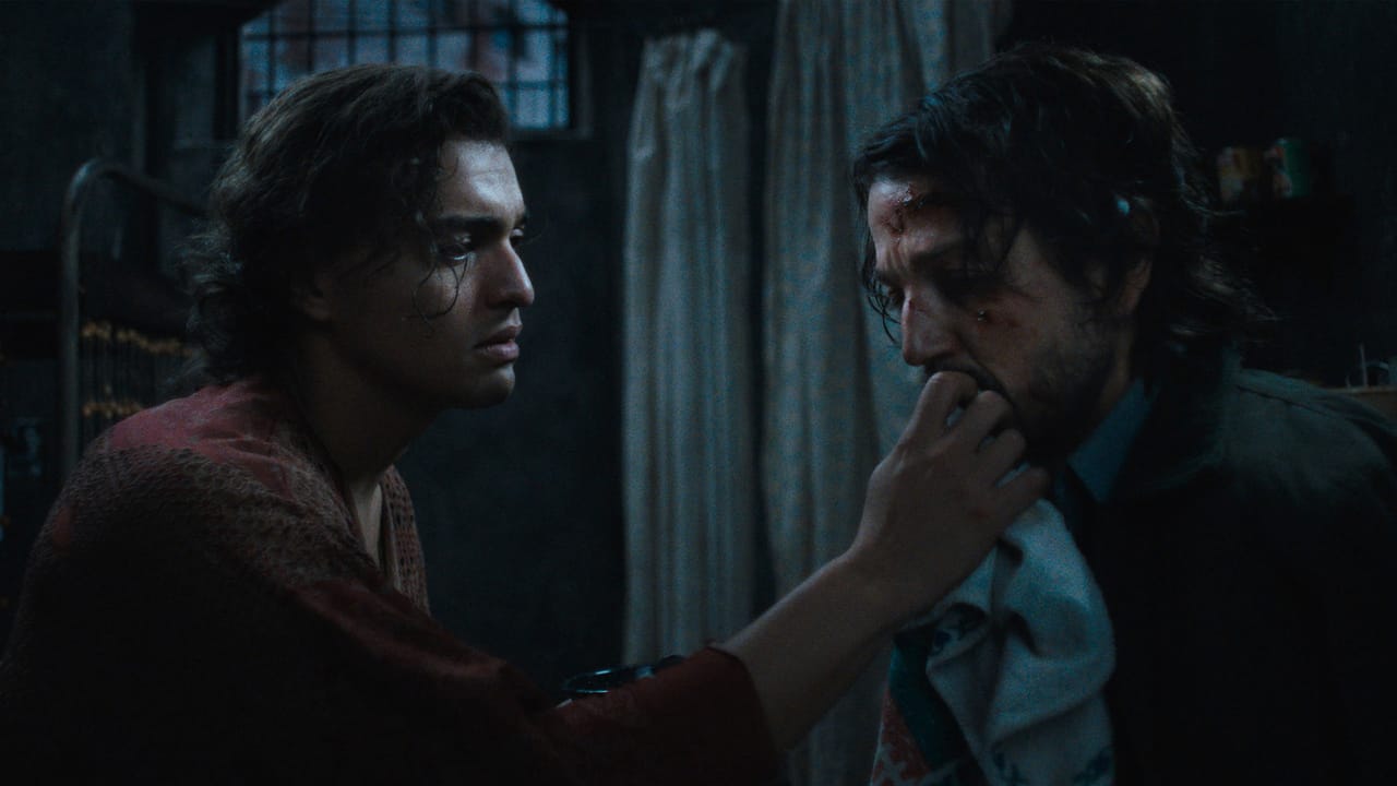 Kiss_of_the_Spider_Woman-Still_1.jpg