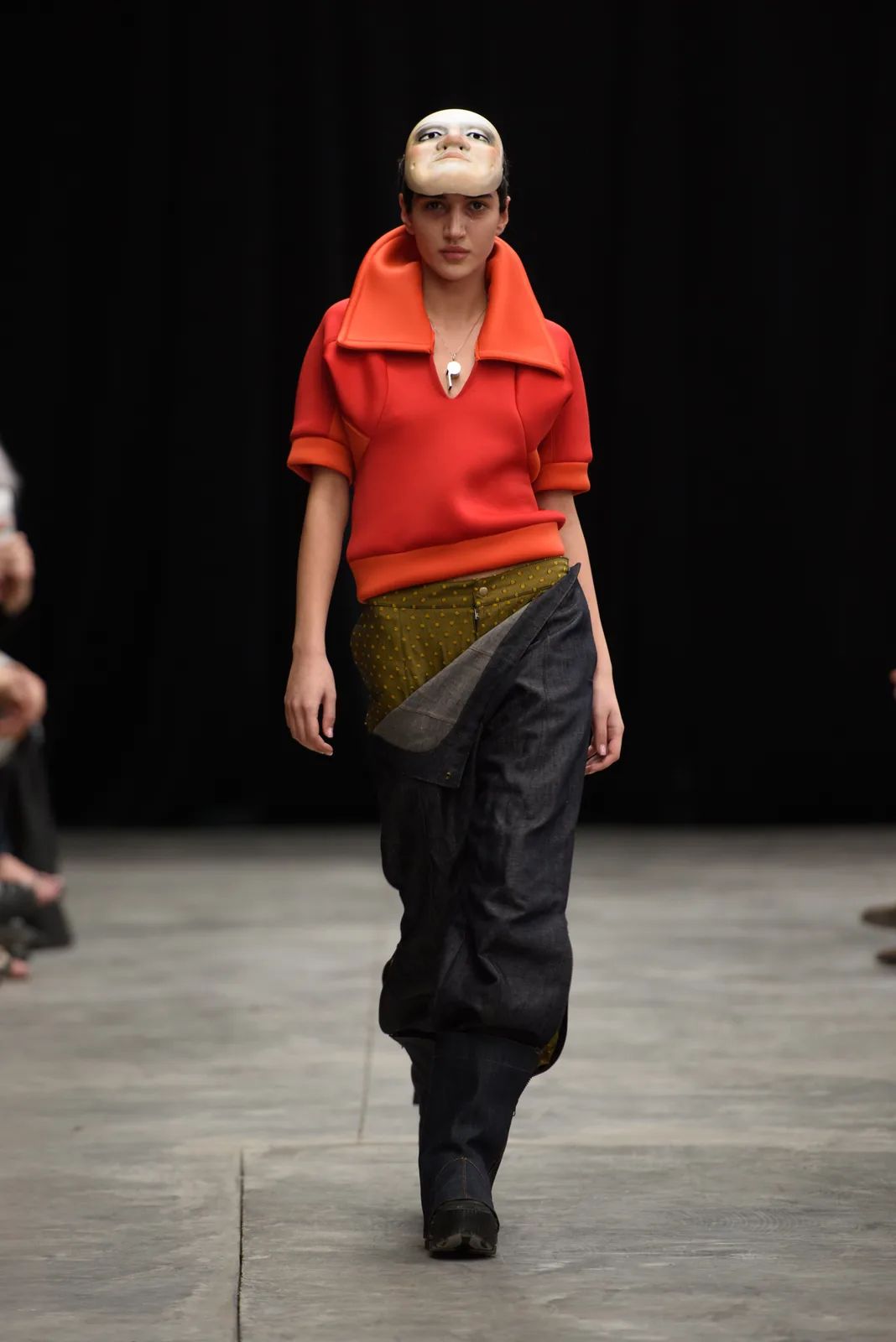 metal-mercedes-benz-fashion-week-tbilisi-02-gio-levan-01.webp