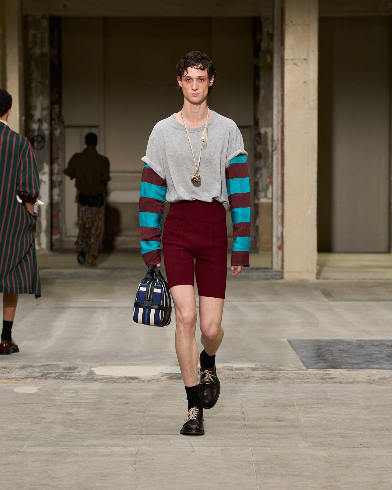 Dries-Van-Noten-S26-18.jpg