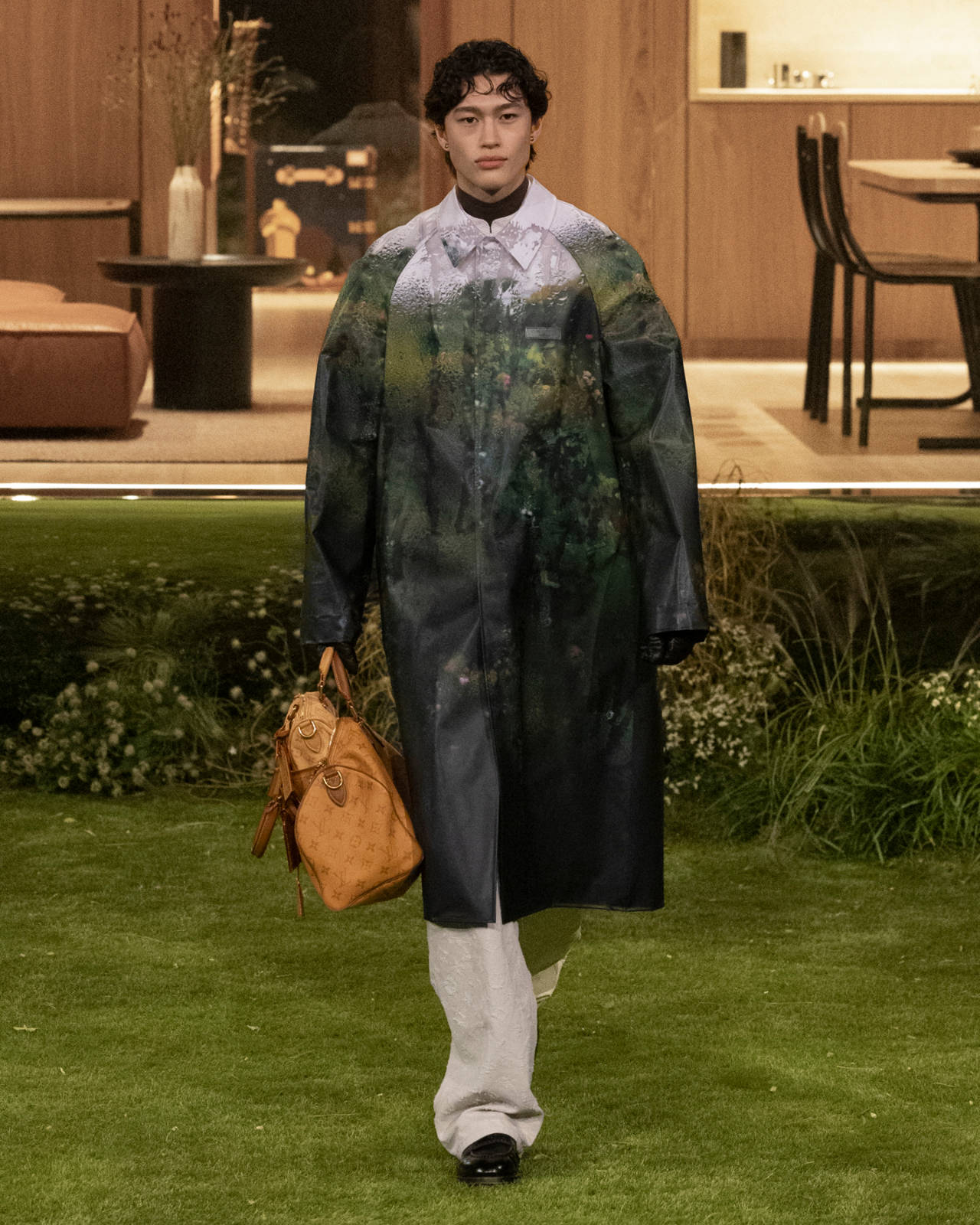LOUIS-VUITTON-MEN-FALL-WINTER-2026_15.jpg