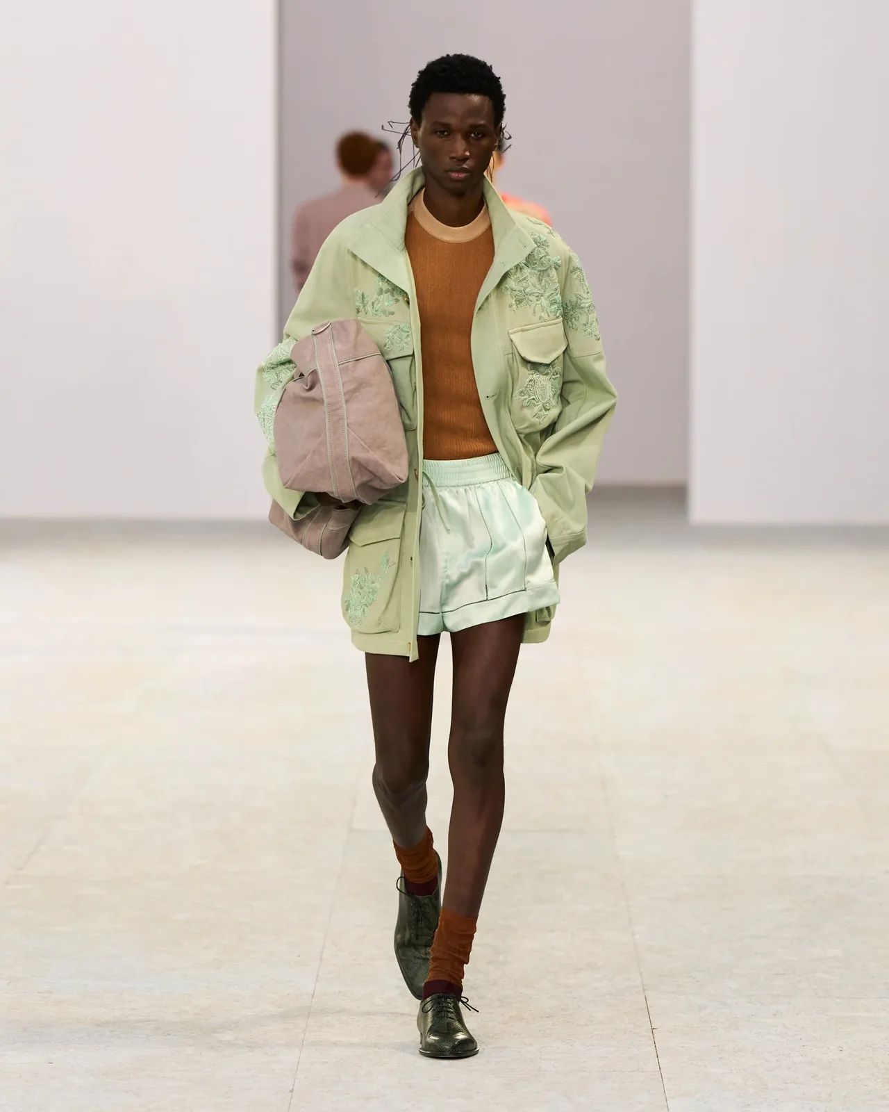 metal-dries-van-noten-s-s-2027-menswear-28.webp