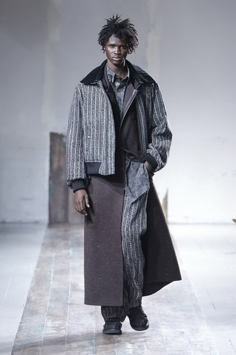 Yohji-Yamamoto-POUR-HOMME-AW24_6.jpg