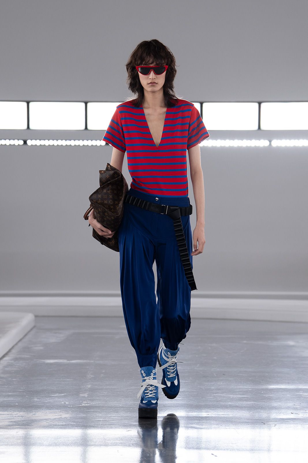 Louis_Vuitton_Women_s_Pre-Fall_2024_16.jpg