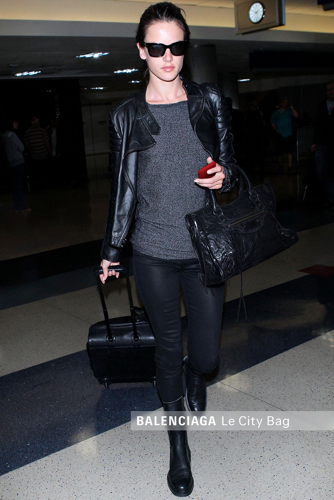 BALENCIAGA-LE-CITY-PAPARAZZI_ALESSANDRA-AMBROSIO.jpg