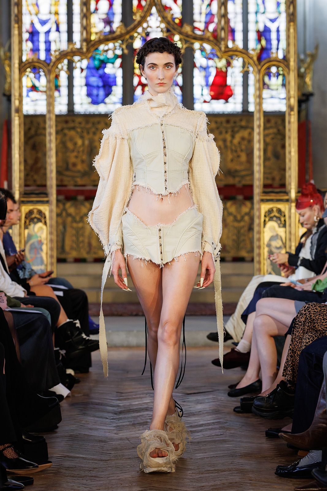 Dreaming-Eli_SS26_Runway_press_look16.jpg