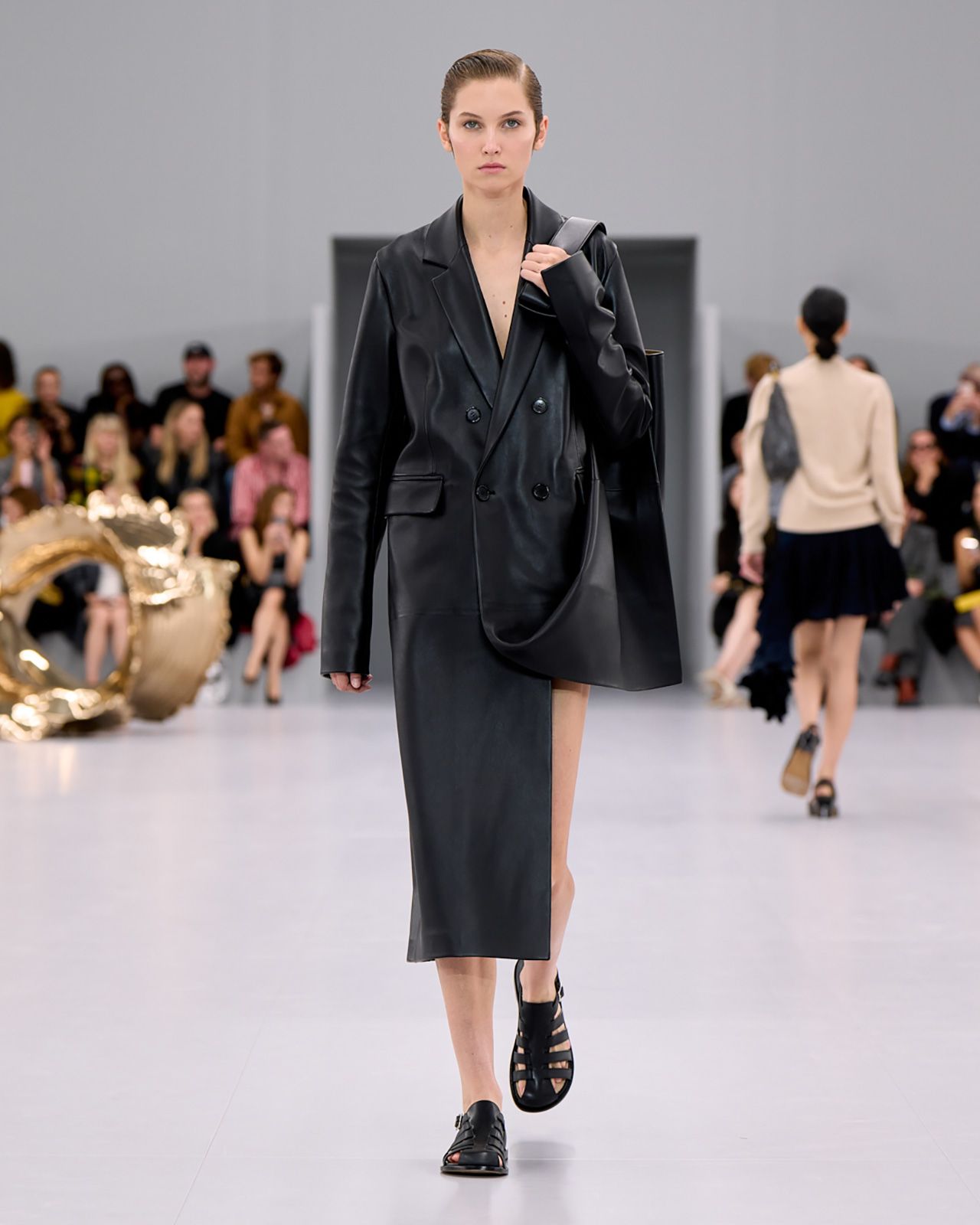 Loewe S S24 26.jpg