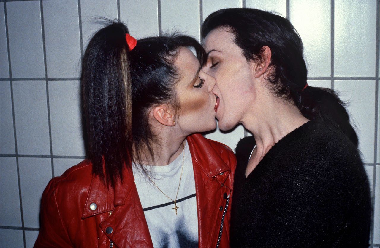 Julia-Bruce-OutsidePlanets1980 copy.jpg