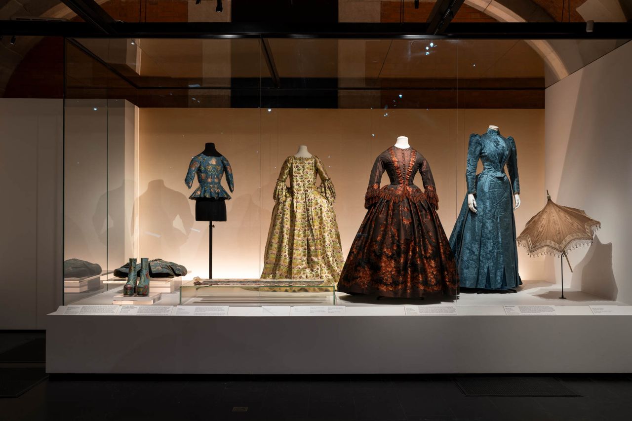 The-Crafts-and-Trades-of-Fashion_4.jpg