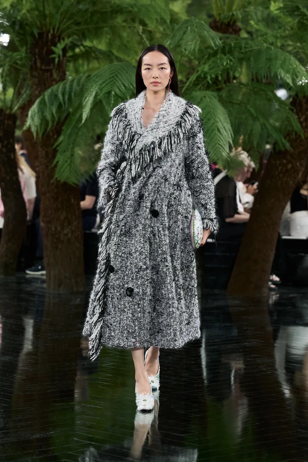 metal-dior-haute-couture-f-w-2026-20.webp