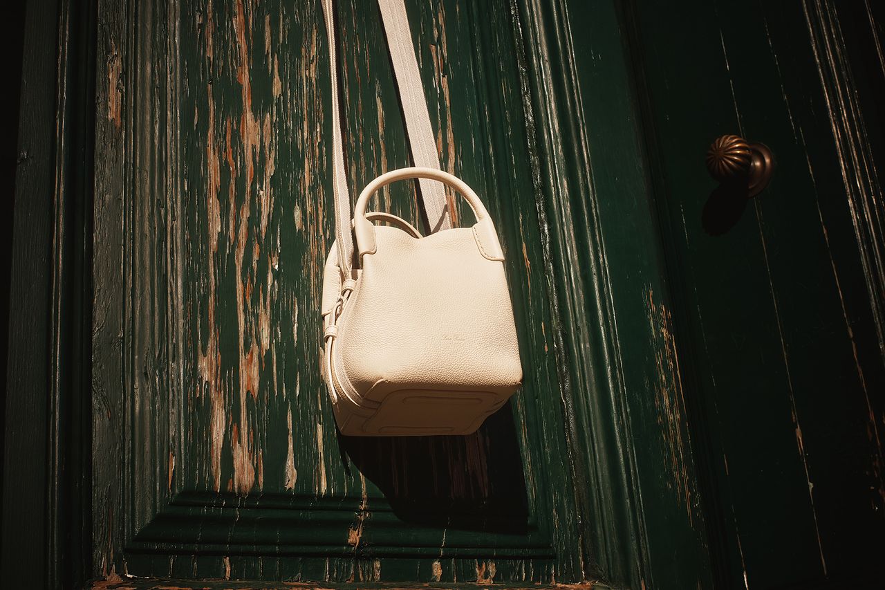 Loro Piana Bale Bag S S23 Adv Campaign 4.jpg