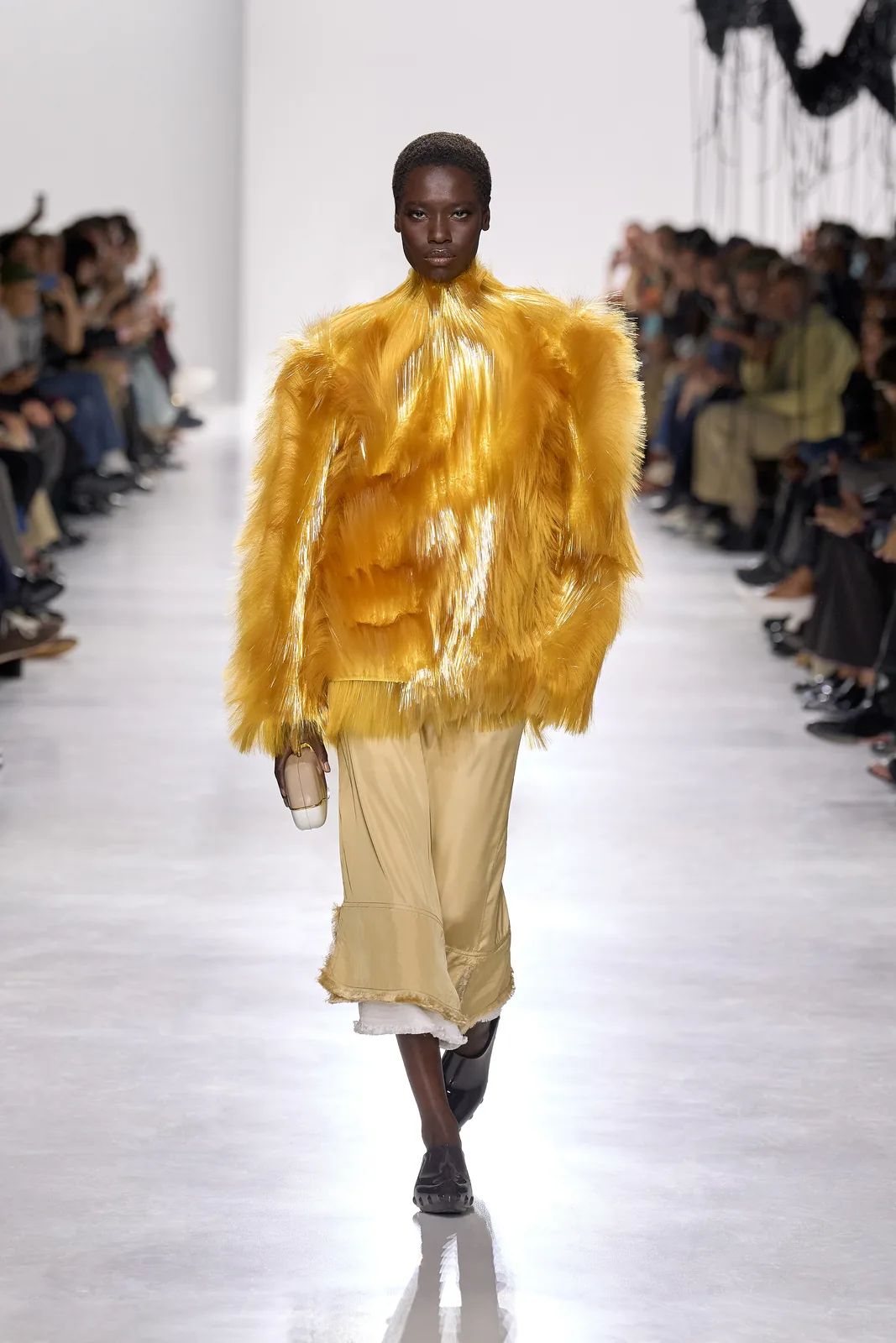 metal-bottega-veneta-02.webp