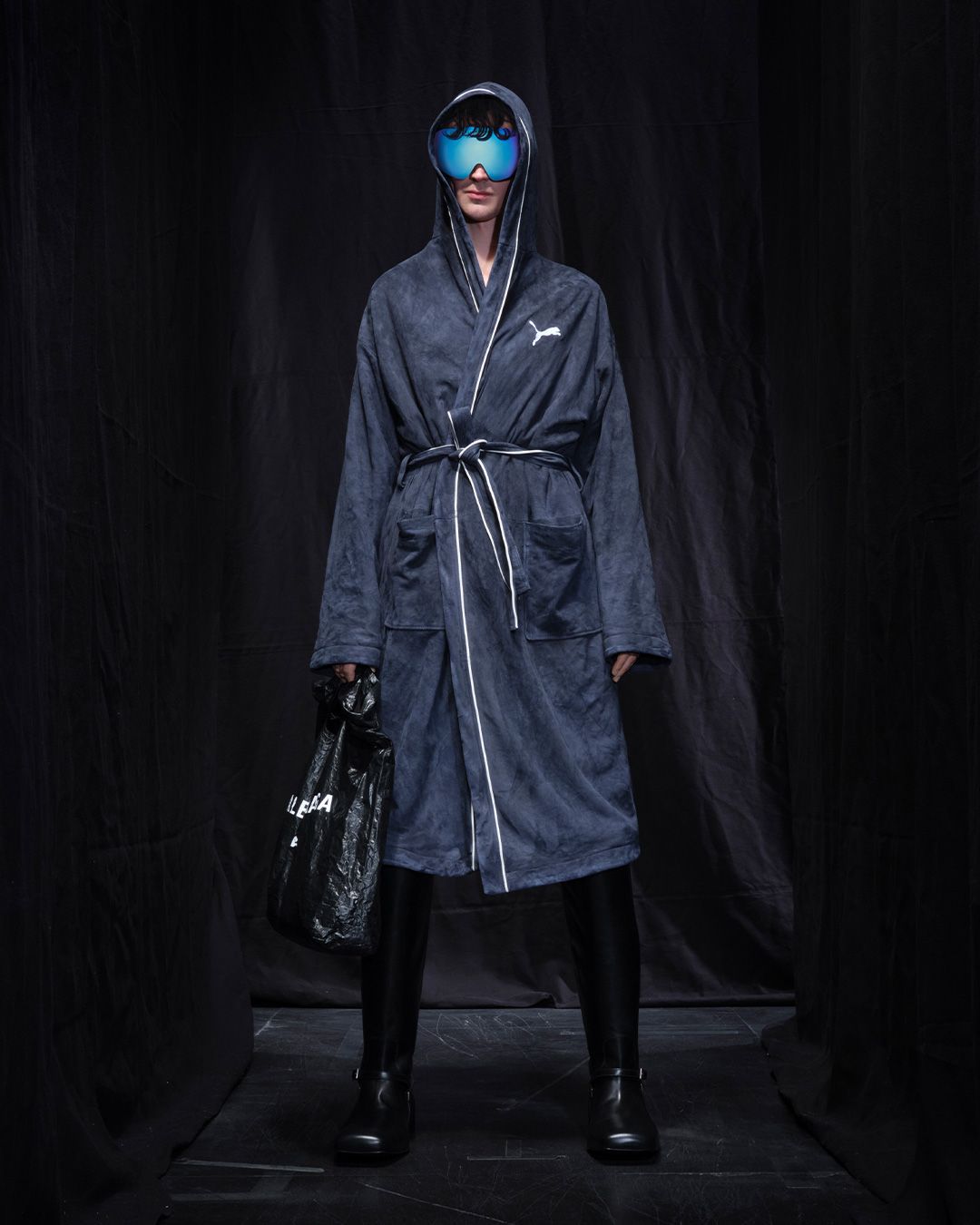 BALENCIAGA-WINTER-25-LOOK-52_OSKAR-G.jpg