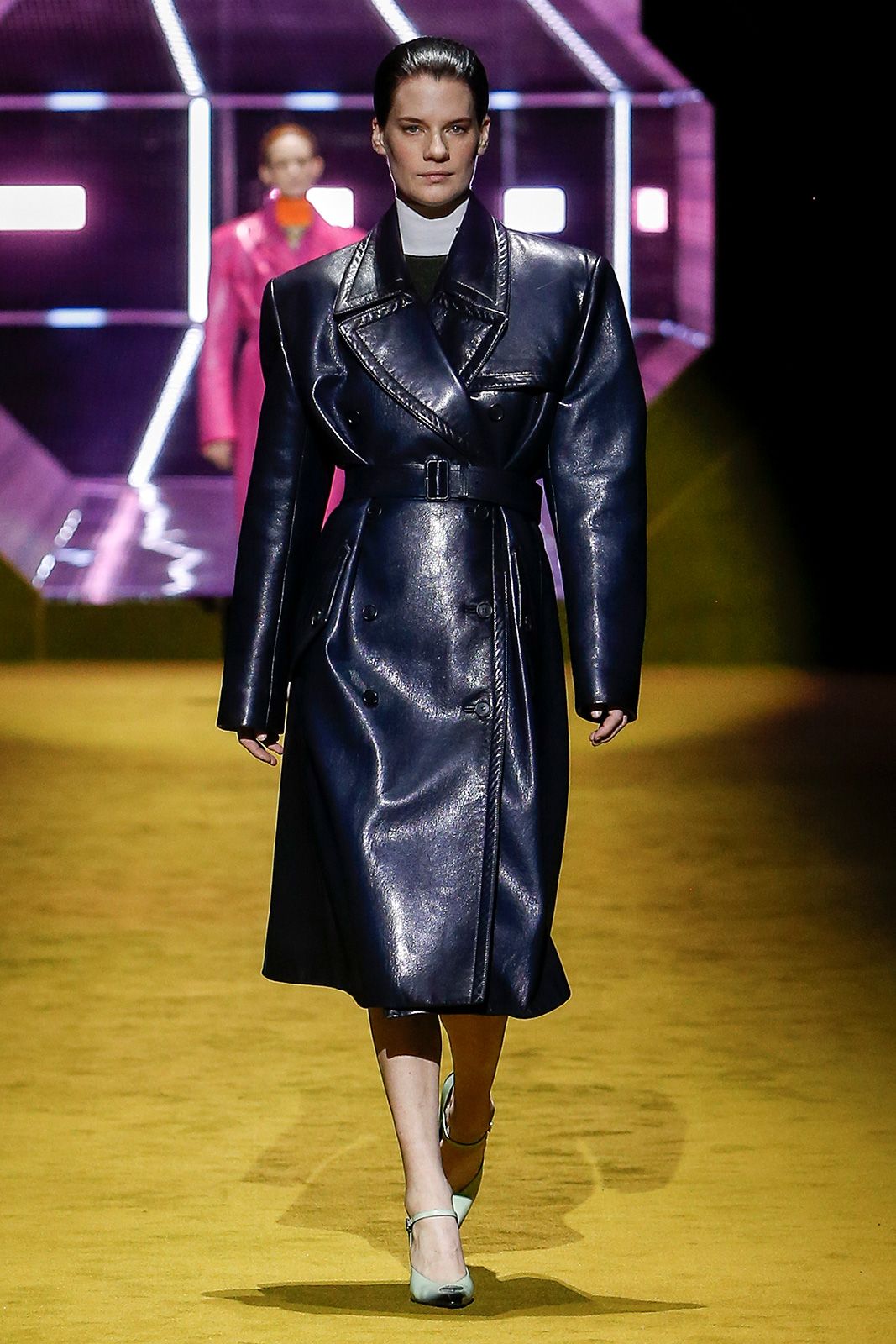 24 Prada Donna F W22.jpg