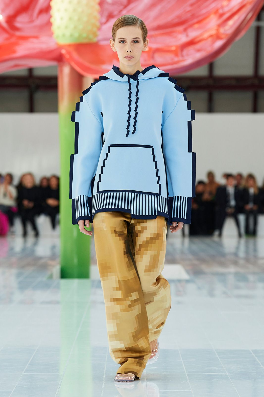 Loewe S S23  Ww  Show Runway Look 34 Front Rgb Cropped 2732x4098 34.jpg