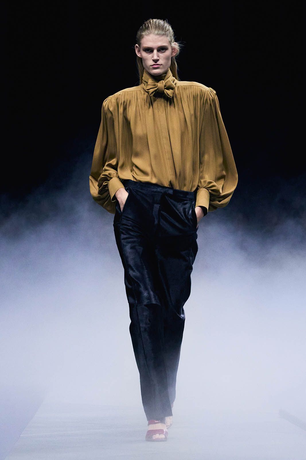 KHAITE_S26_RUNWAY_HANNA-TVEITE_10.jpg