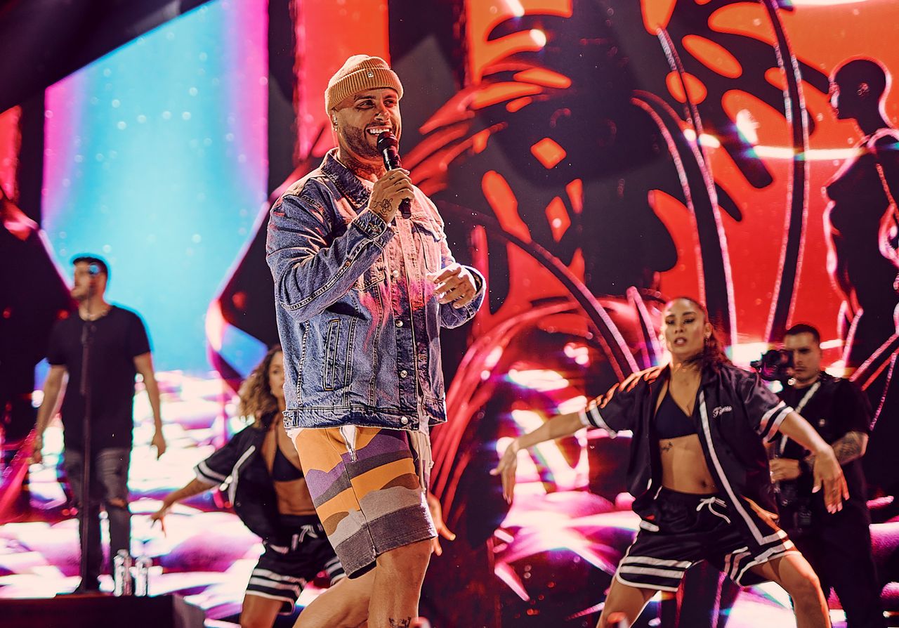 Home Nicky Jam 0015 2048x1365px .jpg