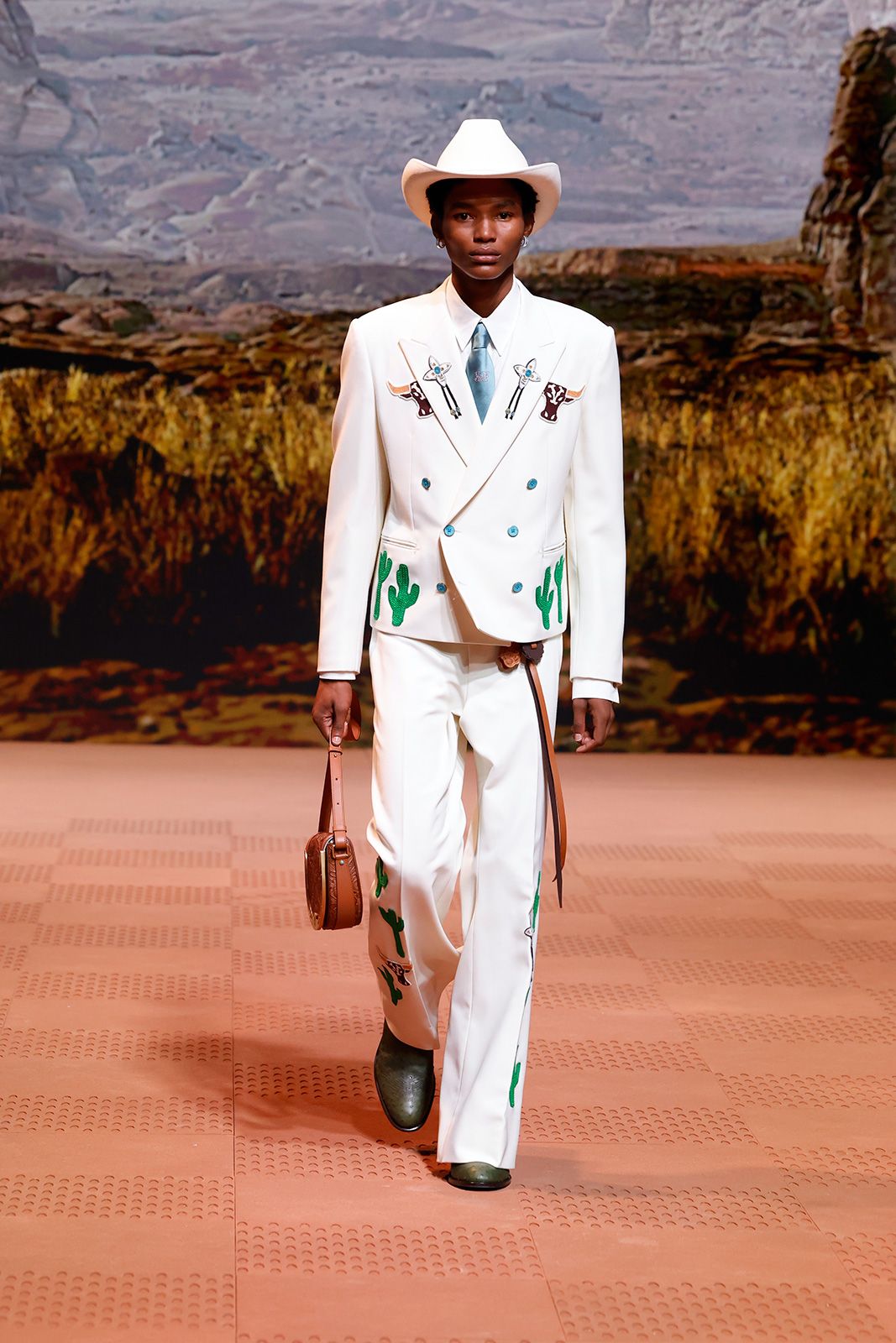 LOUIS_VUITTON_MENS_FALL_WINTER_2024_4.jpg